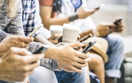Social Media in the Workplace: Link In Your Employees Thumbnail
