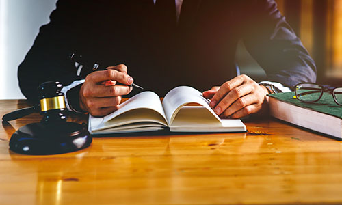 Employment Laws and Proposed Legislation Minnesota Employers Should Review in 2023 Image