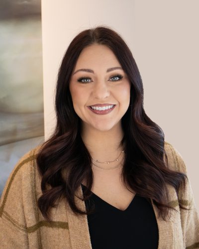 Portrait of Annabelle Raske, firm-professional at Gislason & Hunter